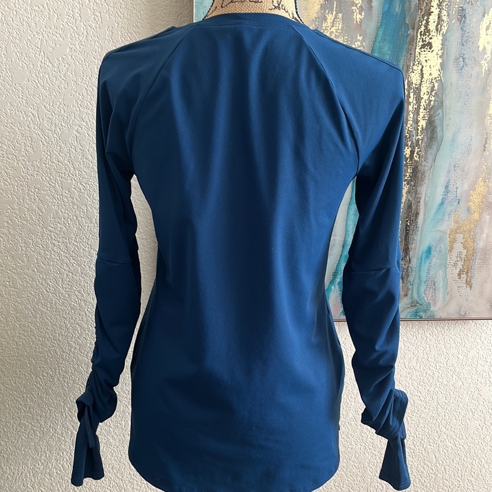 Fabletics Cashel Adjustable Long- - image 3